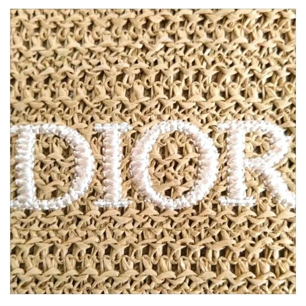 Dior Raffia Wristlet Pouch Trousse 2025 Novelty GWP - Picture 3 of 3